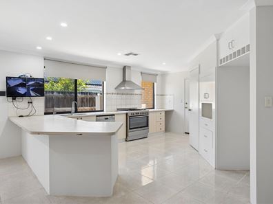 3 Leedon Drive, Ellenbrook WA 6069