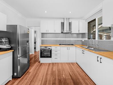 23 Aldington Street, Maddington WA 6109