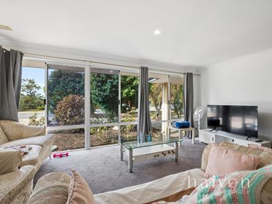 11 Otterden Street, Gosnells WA 6110