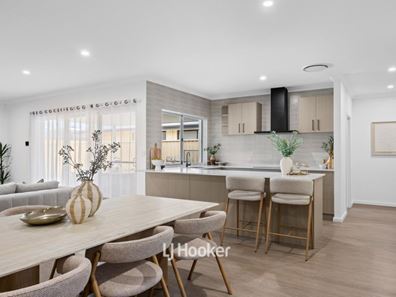 35 Hazelgrove Crescent, Millbridge WA 6232
