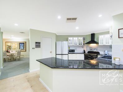 209 Riverton Drive, Shelley WA 6148