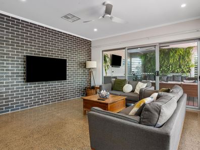 1 Kakarla Avenue, Karlkurla WA 6430
