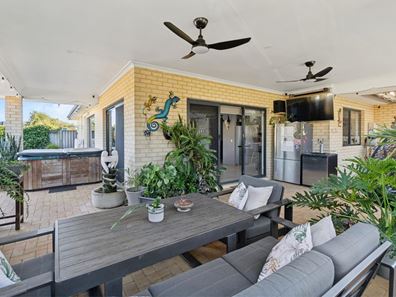 14 Vellum Loop, Aveley WA 6069