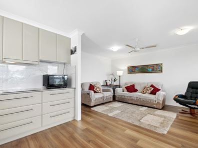 1/5 Shann Grove, Kardinya WA 6163
