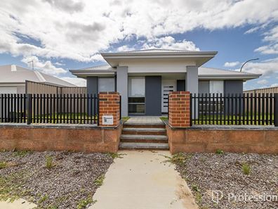 18 Stumpage Road, Whitby WA 6123