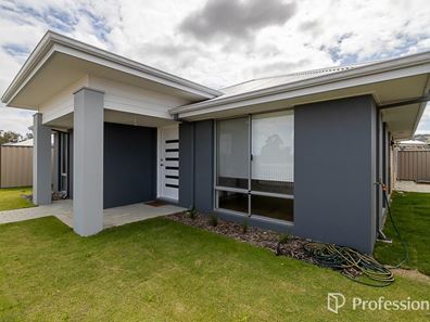 18 Stumpage Road, Whitby WA 6123