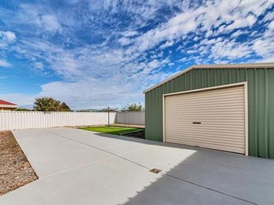 74 Endeavour Drive, Port Kennedy WA 6172