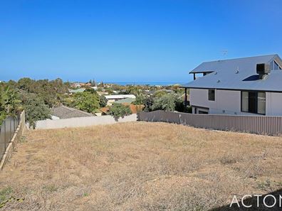 6 Marsh Place, Halls Head WA 6210