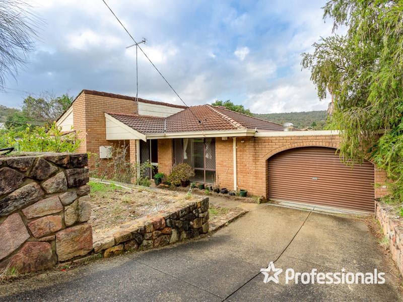 8 Angorra Road, Mount Nasura WA 6112