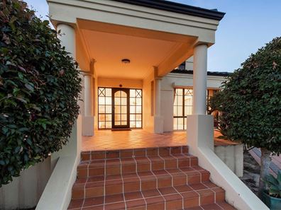 76 MEADOWBROOK BOULEVARD, Dianella WA 6059