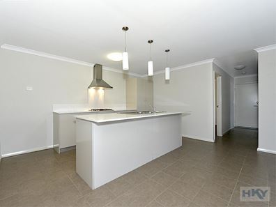 17 Cinnabar Bend, Aveley WA 6069
