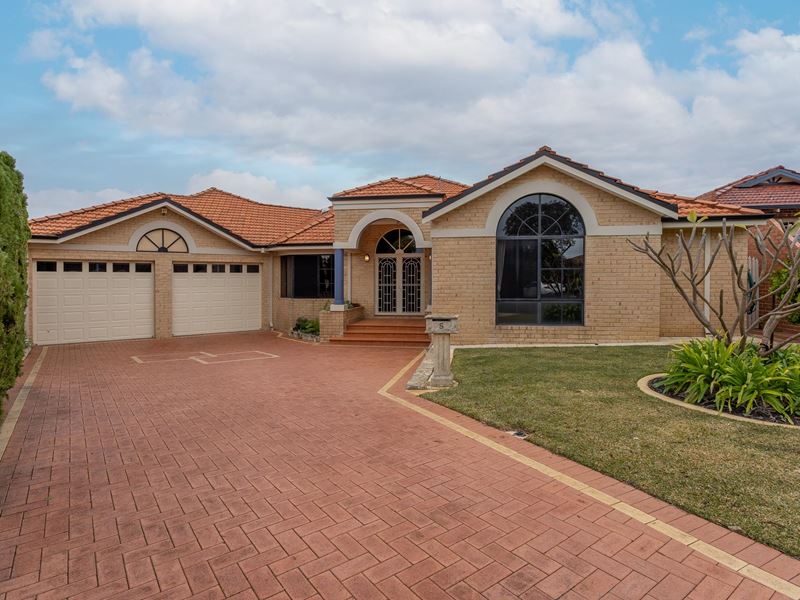 5 Butia Mews, Woodvale