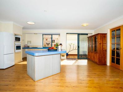 13 Beagle Court, Falcon WA 6210
