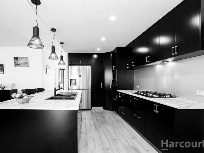 25 Banksiadale Gate, Lakelands