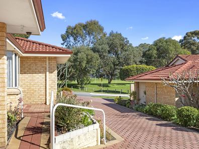 4/44 Morris Road, Innaloo WA 6018