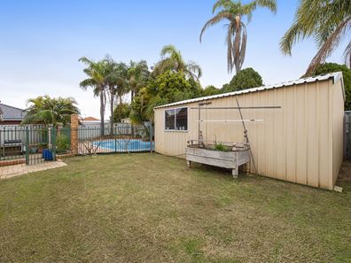 74 Woodbridge Drive, Cooloongup WA 6168