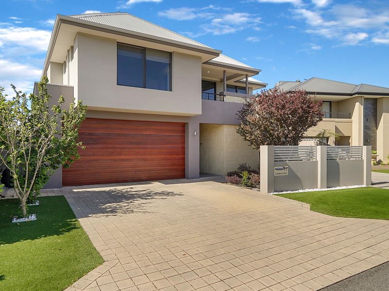 11 Calabria Way, Stirling