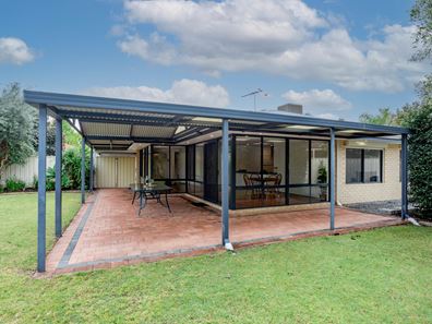 13 Pearce Court, Huntingdale WA 6110