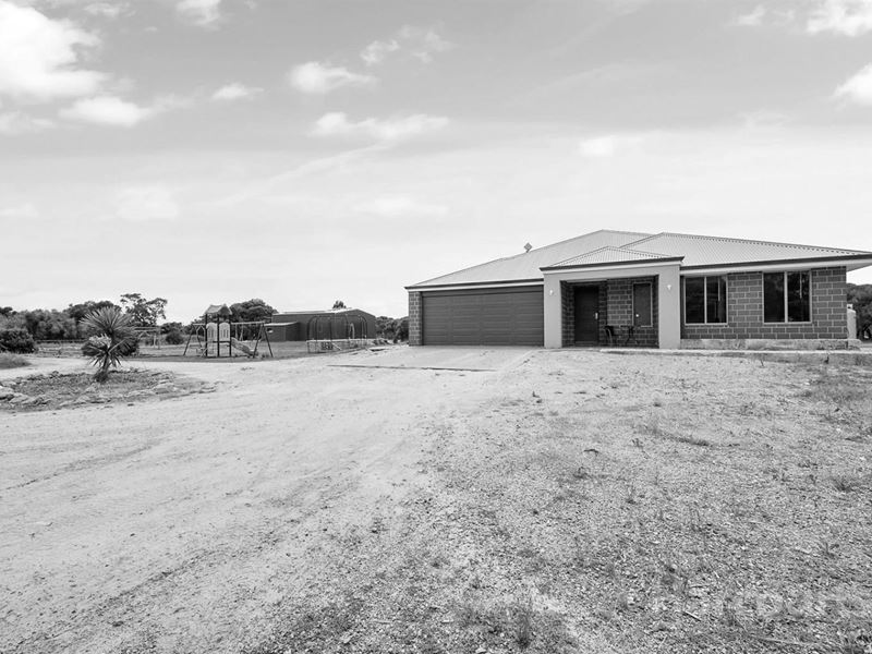 18 Dirk Hartog Drive, Nambeelup