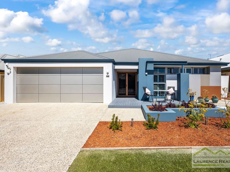 21 Newmarket Parade, Butler