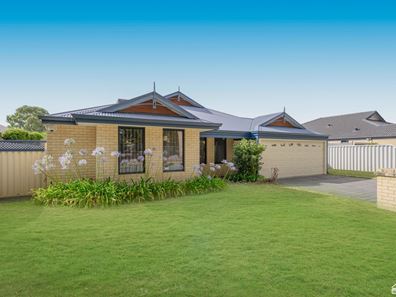 17 Viana Loop, Seville Grove WA 6112