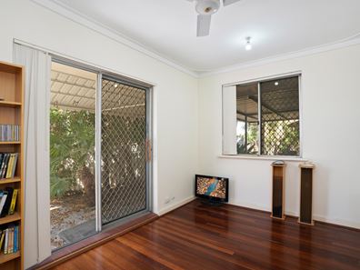 16 Phillips Street, Dianella WA 6059