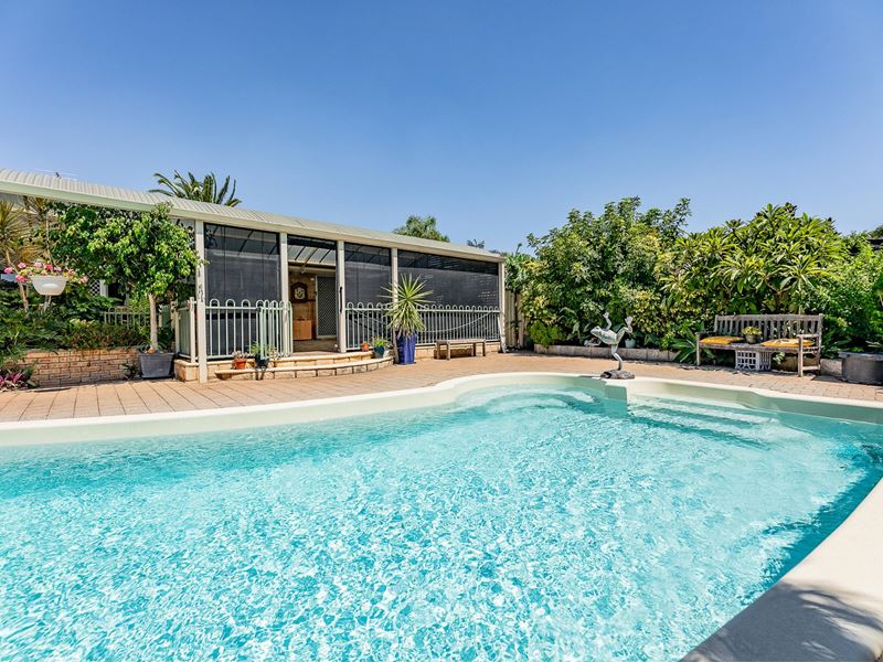 4 Lushington Drive, Padbury