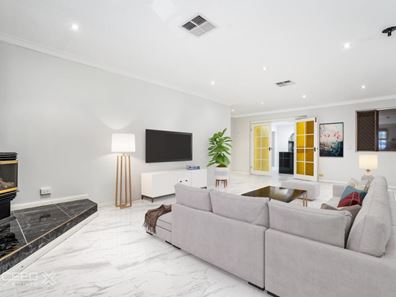 4 Aspen Close, Greenwood WA 6024