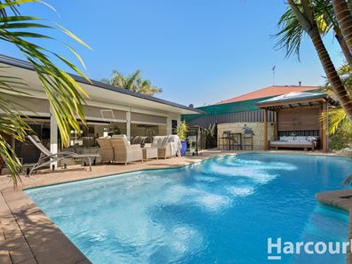 13 Wintersweet Place, Halls Head WA 6210