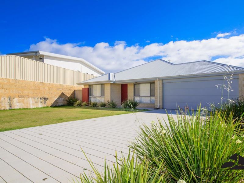 3 Wildwave Bend, Wandina