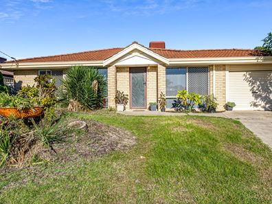 18 Abernethy Grove, Seville Grove WA 6112