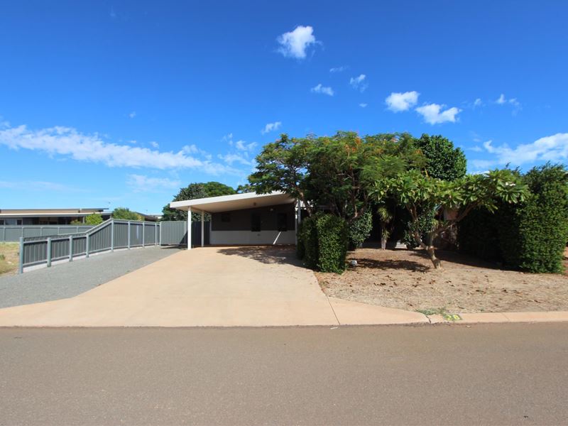28 Fantail Bend, Nickol