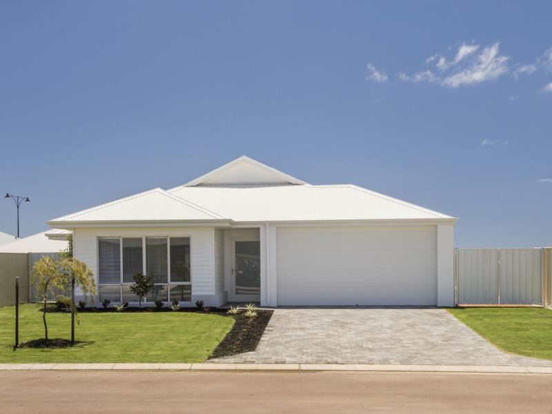 13 Medinah Street, Dunsborough