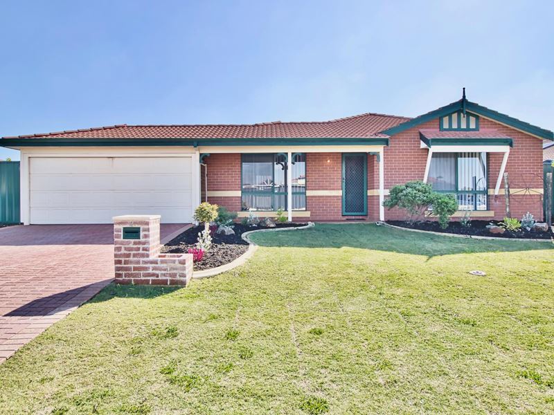 4 Zedora Loop, Port Kennedy