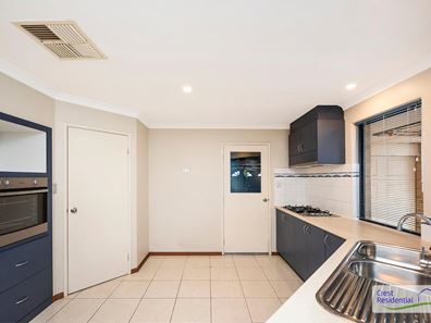 67 Steiner Avenue, Success WA 6164