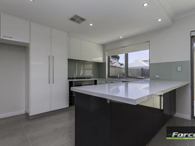 22B Thurlow Ave, Yokine WA 6060