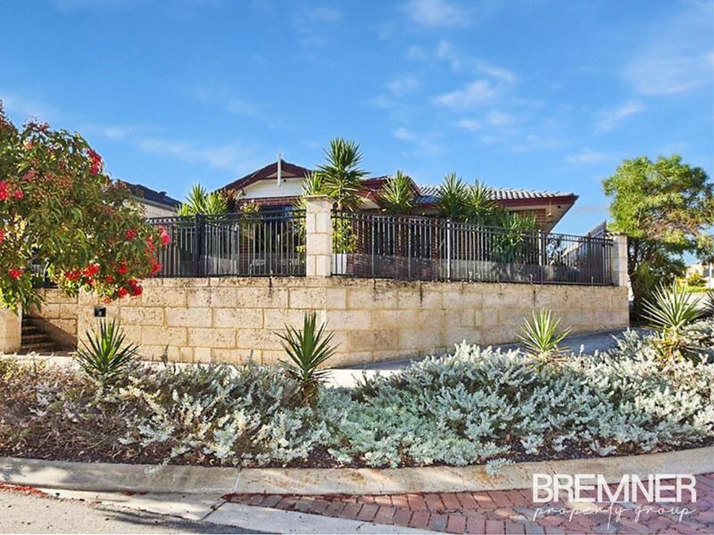 18 Cheltenham Loop, Bertram