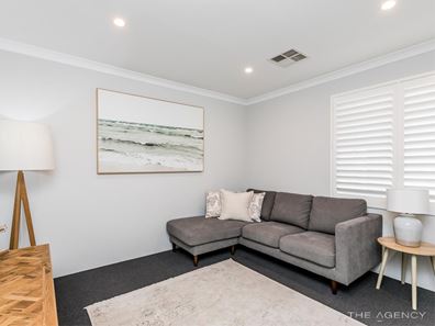 16 Gibraltar Way, Mindarie WA 6030