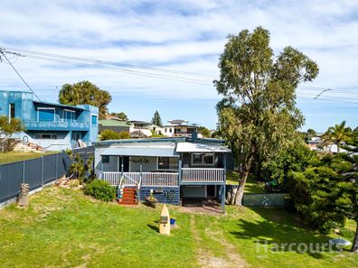 1 Lotus Street, Madora Bay WA 6210