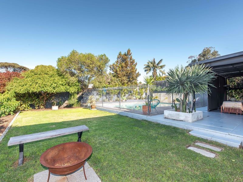 4 Mamo Place, Greenwood