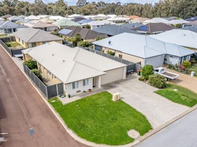 33 Ludlow Loop, Pinjarra WA 6208