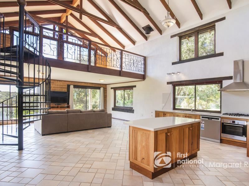 27 Mentelle Road, Burnside