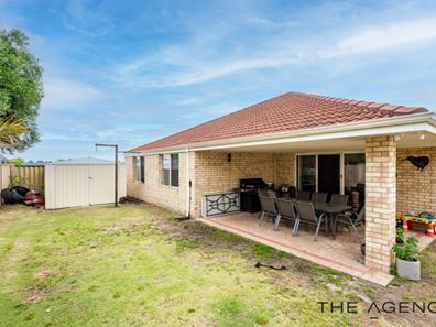 2 Wittecarra Crescent, Port Kennedy WA 6172