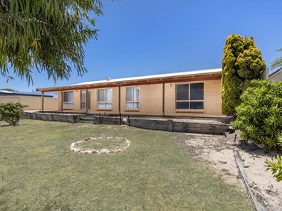 12 Smugglers Pass, Drummond Cove WA 6532