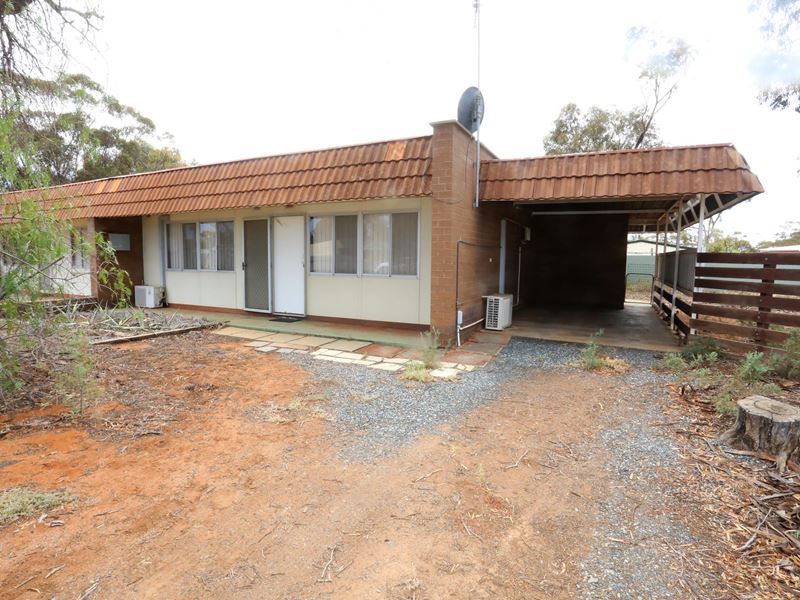 18B Hopbush Crt, Kambalda West