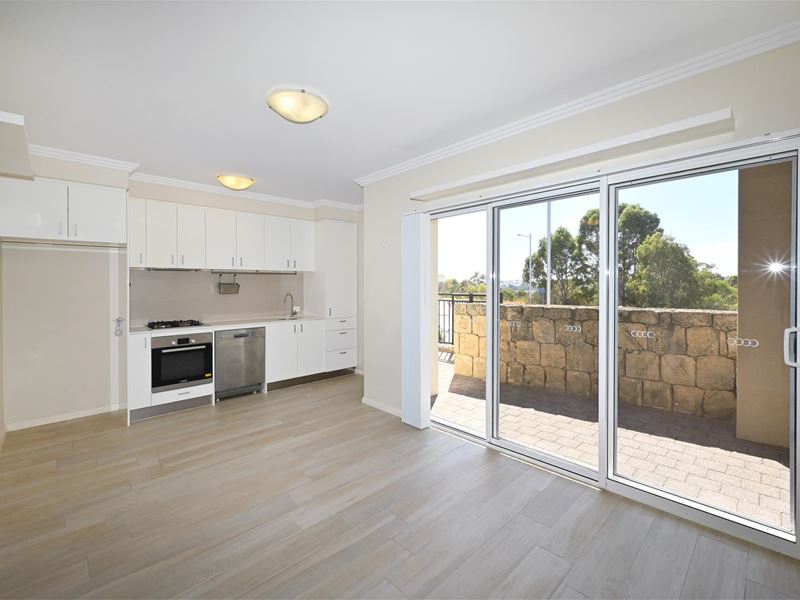 2/65 Lakeside Drive, Joondalup WA 6027