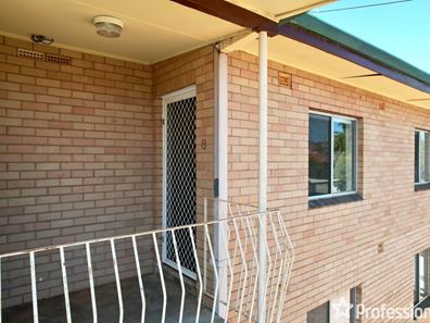 8/67 Newcastle Road, Northam WA 6401