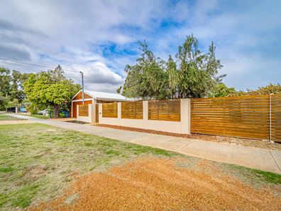 13 Rae Road, Safety Bay WA 6169