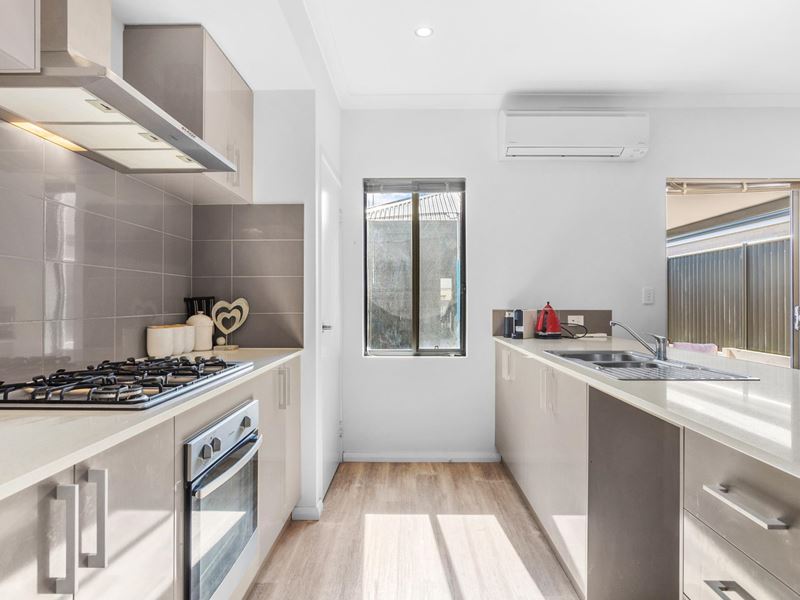 5 Cosmia Grove, Jindalee