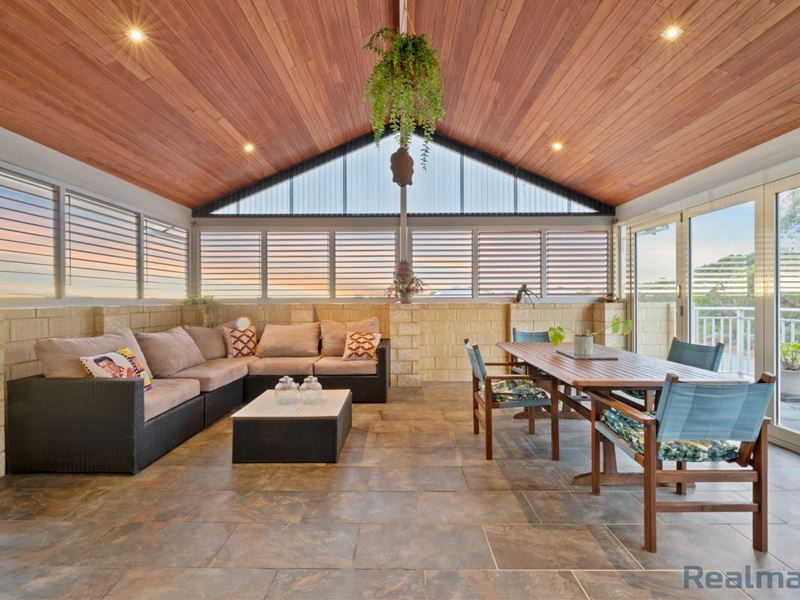 13 Dardanup Parkway, Dawesville